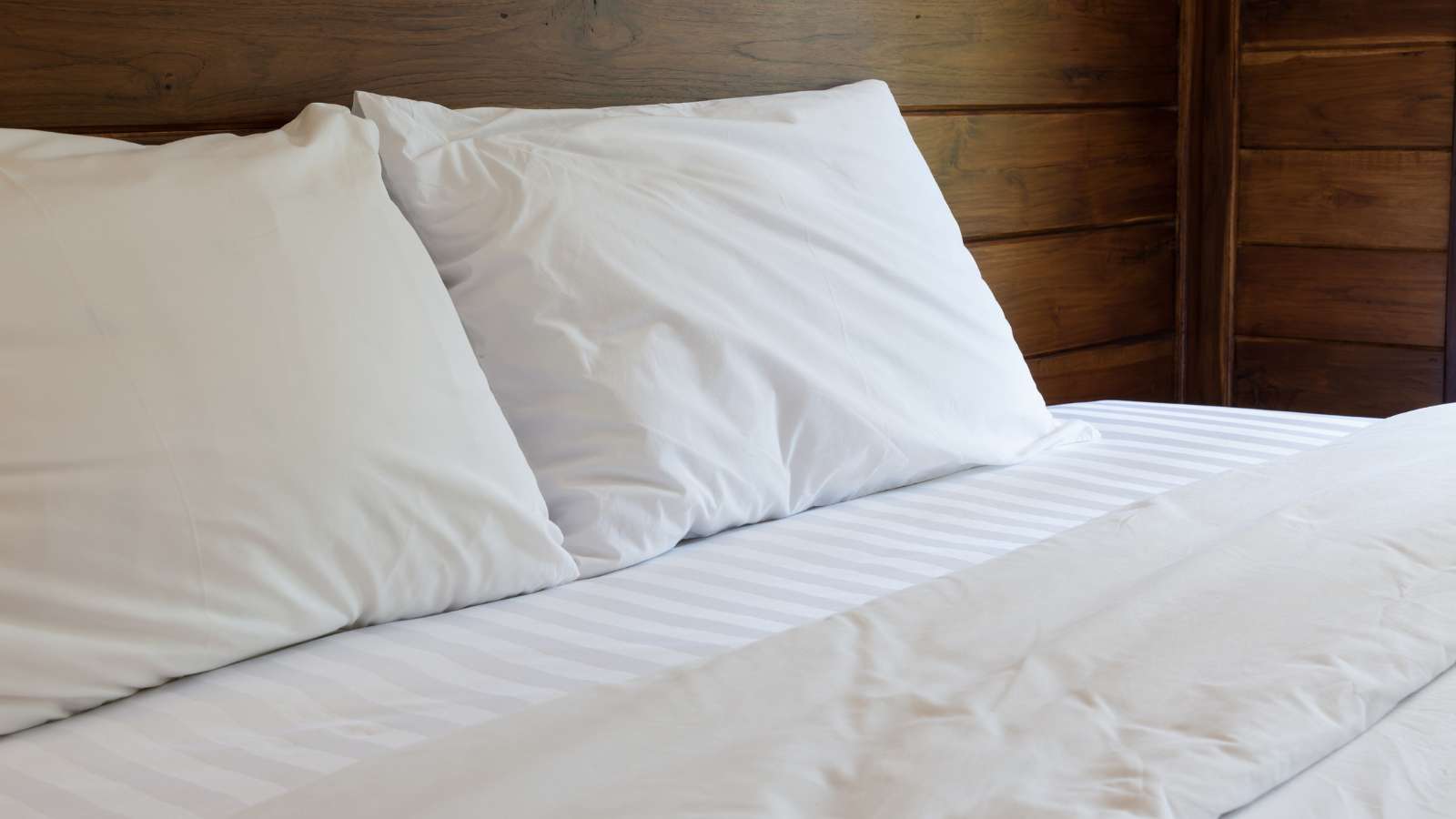 Linge de lit avec couette oreiller et housse