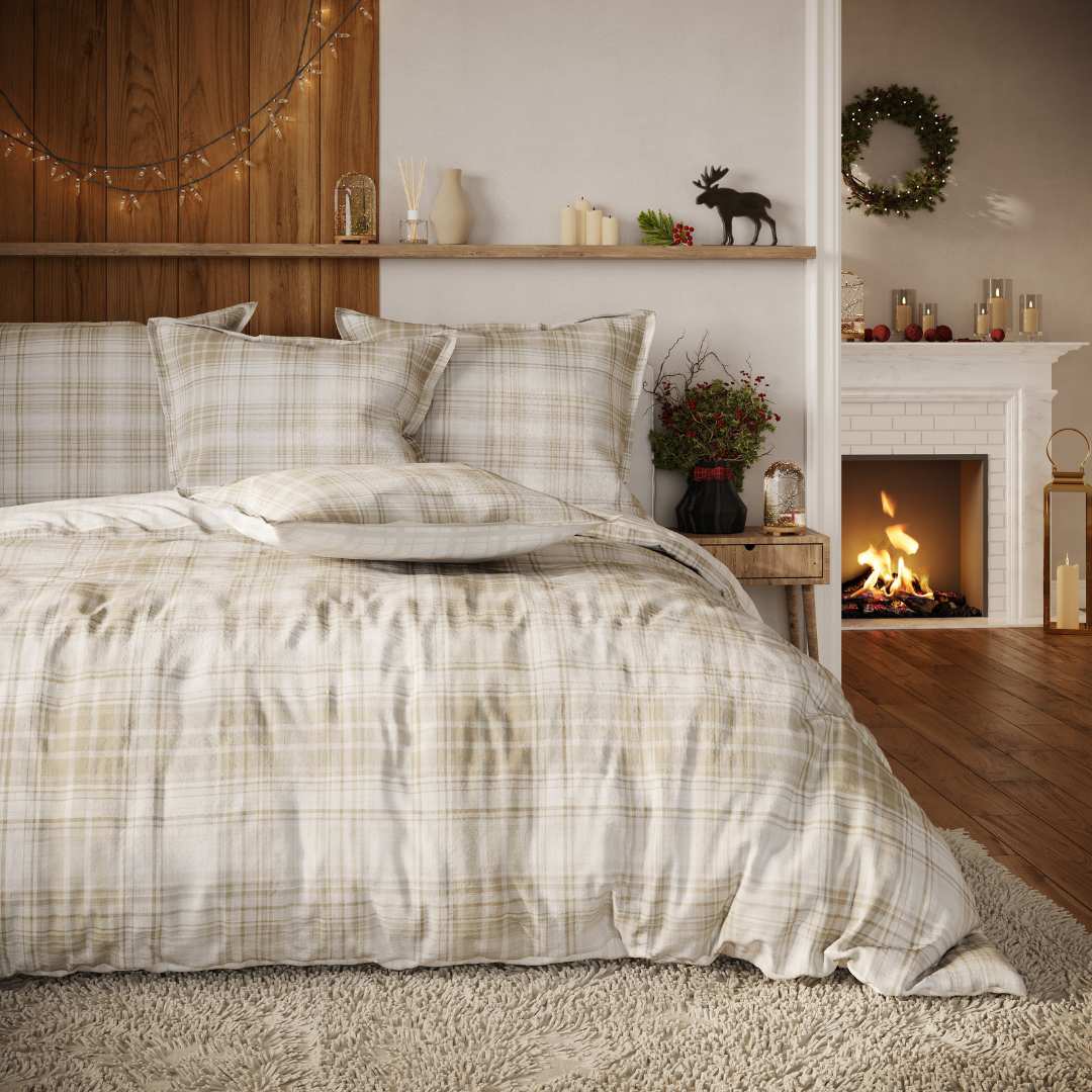Mixibaby Biancheria Da Letto In Flanella 100% Cotone, 4 Pezzi: Copripiumino 200x200 Cm + 2 Federe 80x80 Cm, Colore Vinaccia