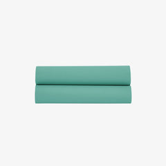 Seladonfarbenes Satin-Bettlaken mit Fadendichte 120